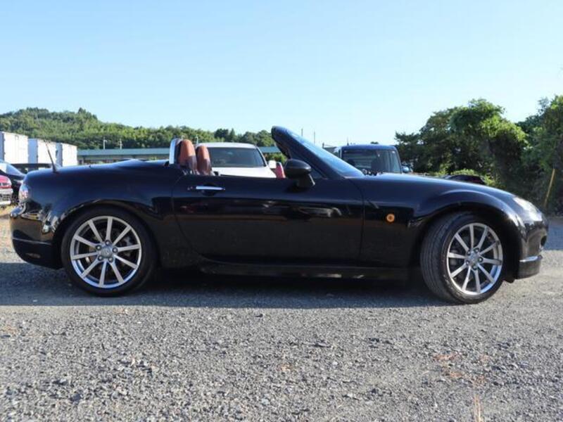 ROADSTER