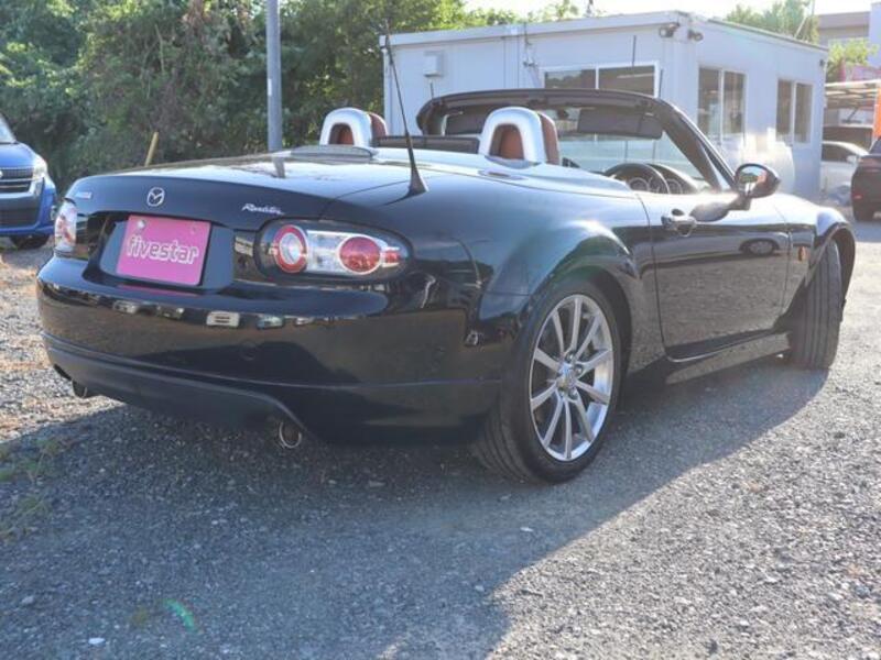 ROADSTER