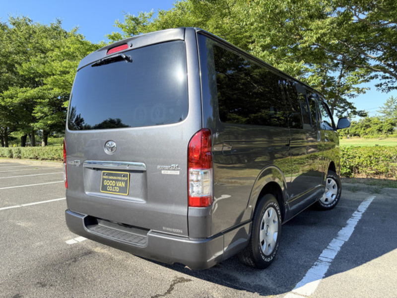 HIACE VAN