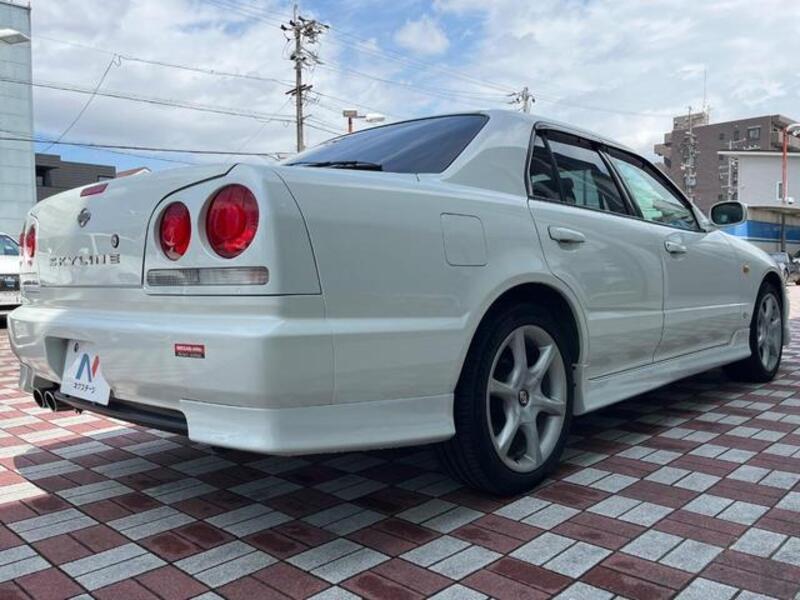 SKYLINE