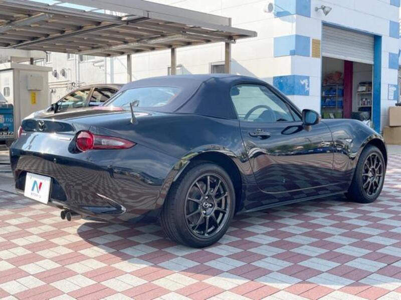 ROADSTER