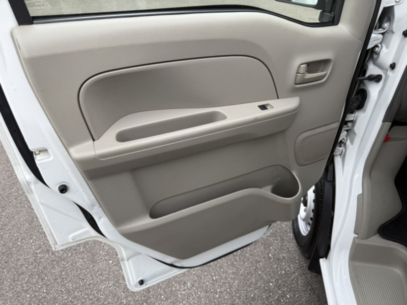 MINICAB VAN