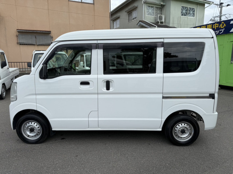 MINICAB VAN