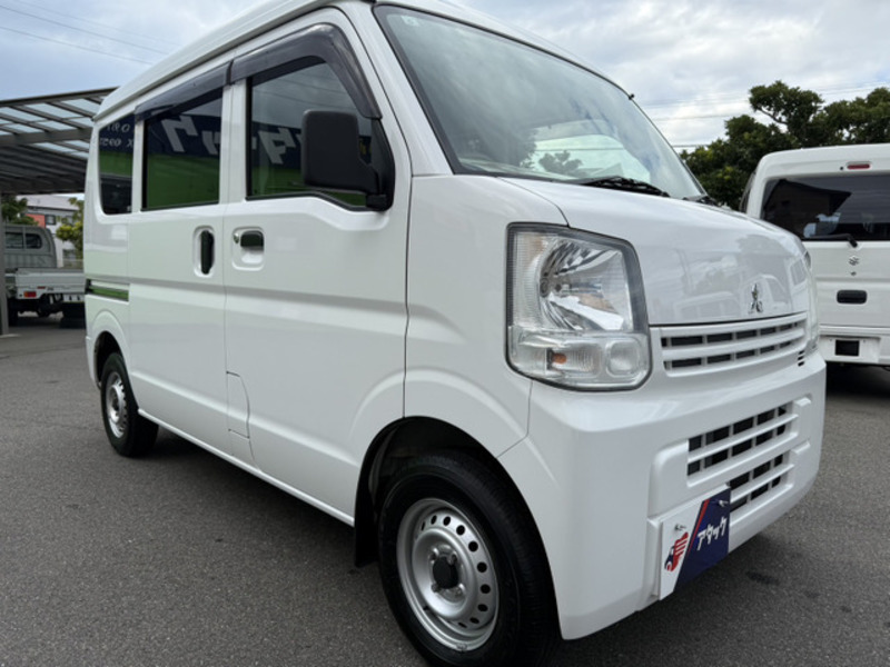 MINICAB VAN