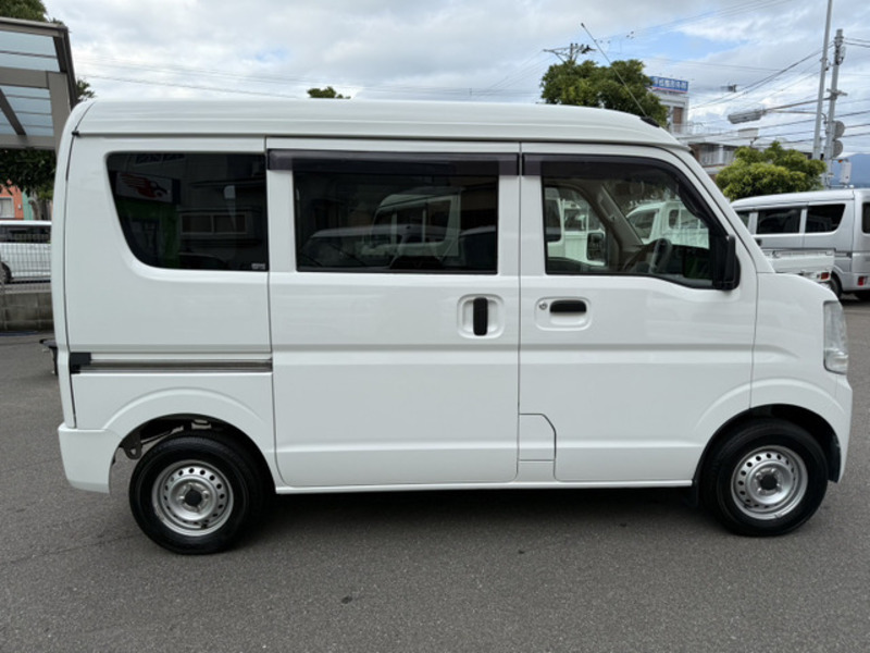 MINICAB VAN