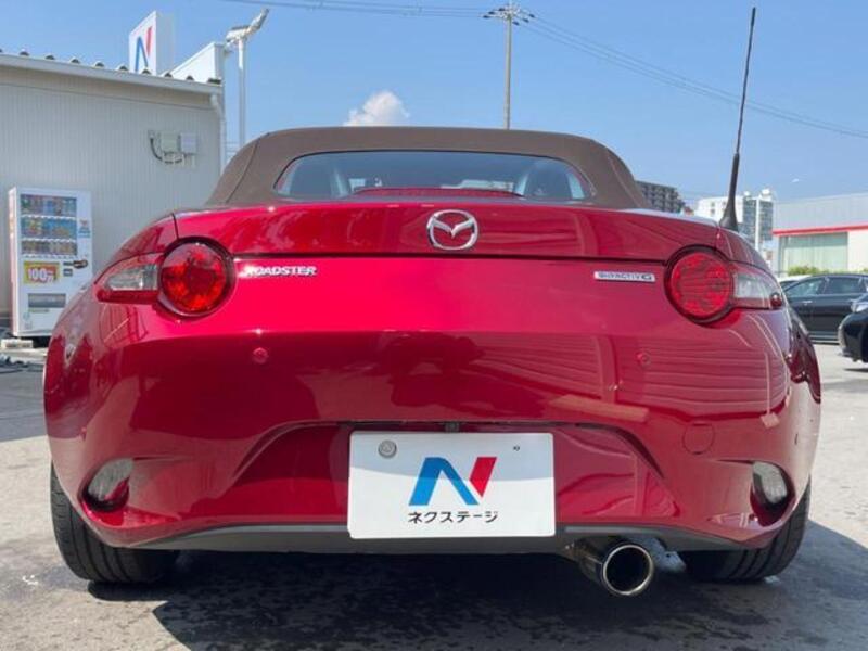 ROADSTER