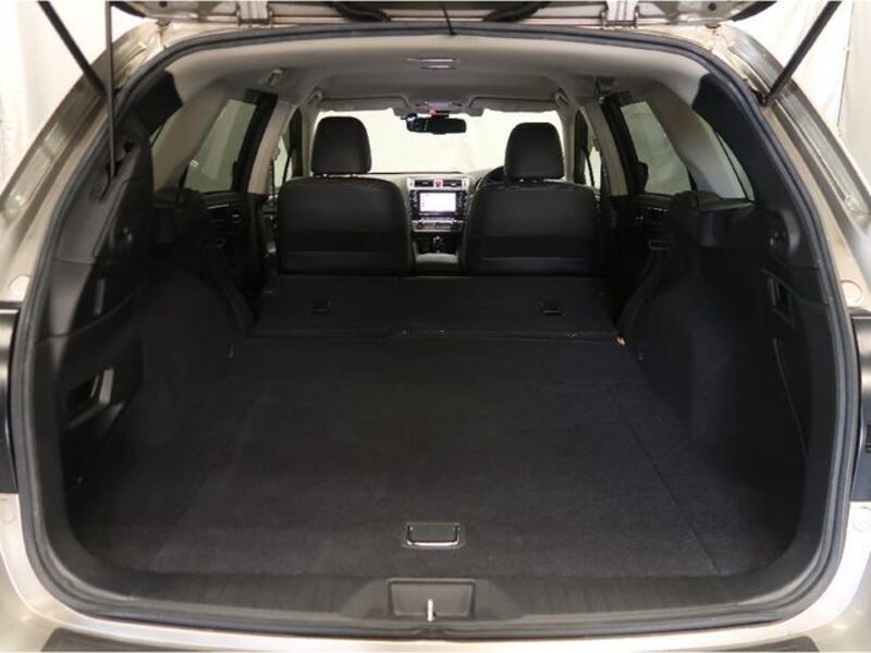 LEGACY OUTBACK