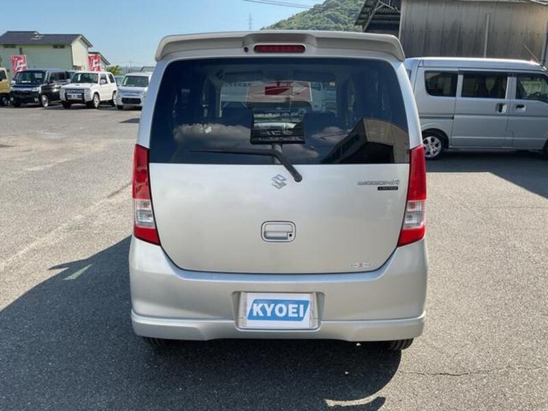 WAGON R
