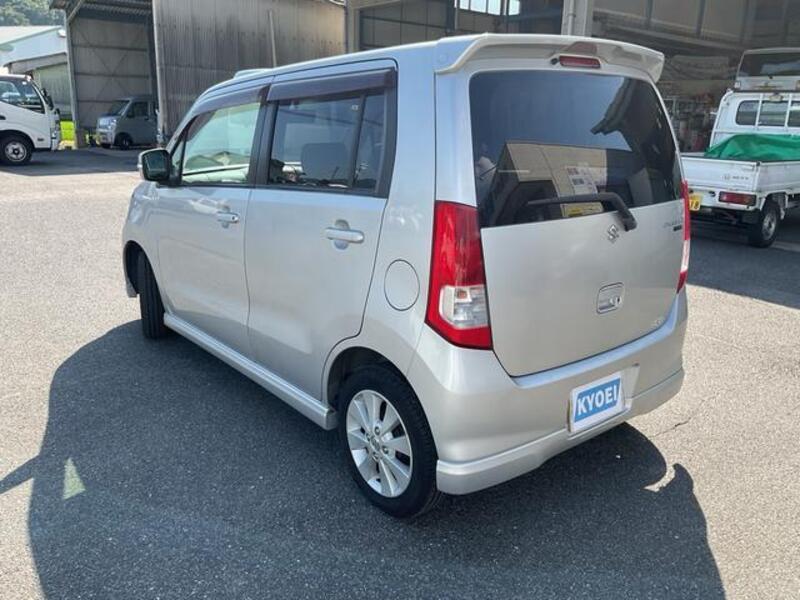WAGON R