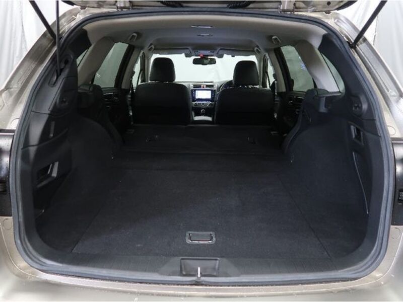 LEGACY OUTBACK
