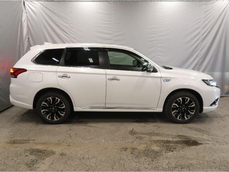 OUTLANDER PHEV