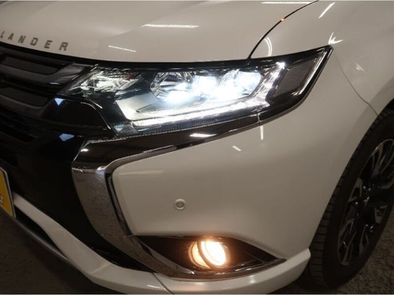OUTLANDER PHEV