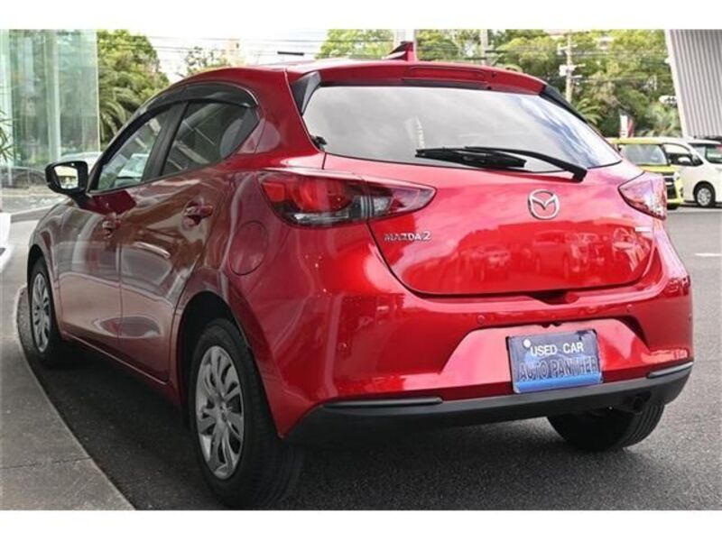 MAZDA2