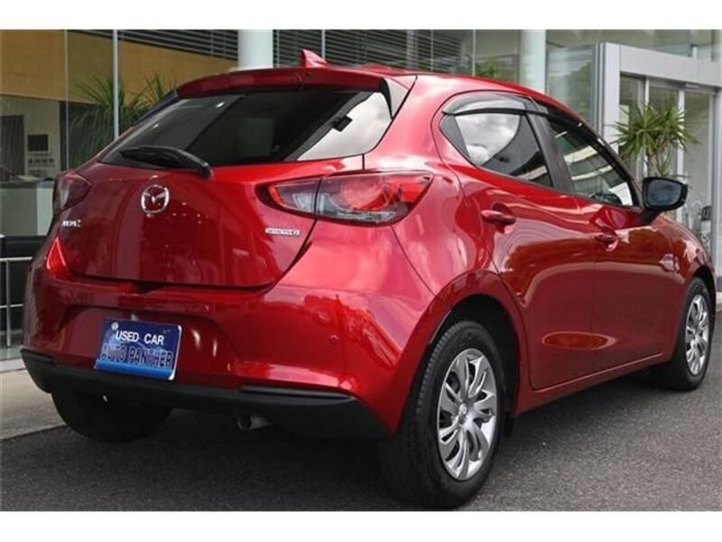 MAZDA2