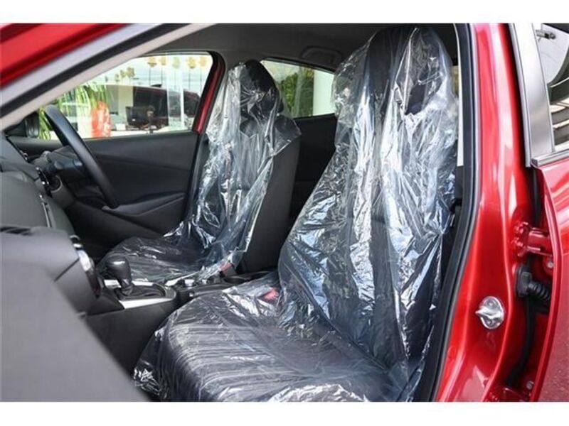 MAZDA2