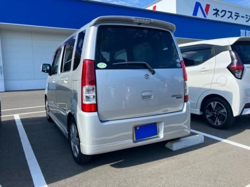 WAGON R
