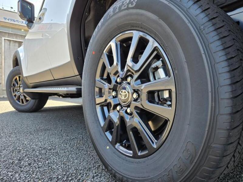 LAND CRUISER 250