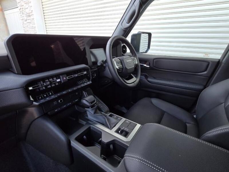 LAND CRUISER 250