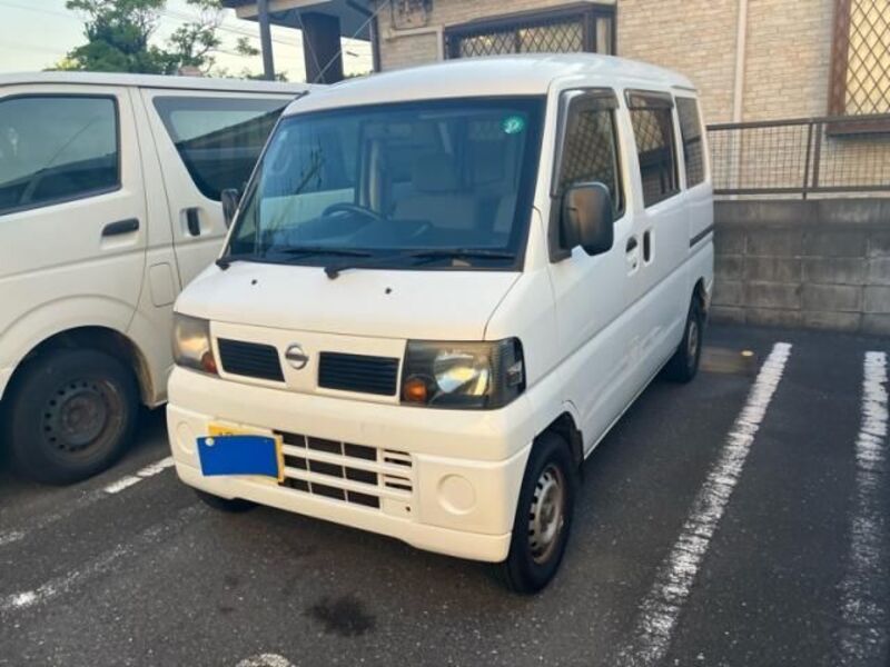 NISSAN CLIPPER VAN