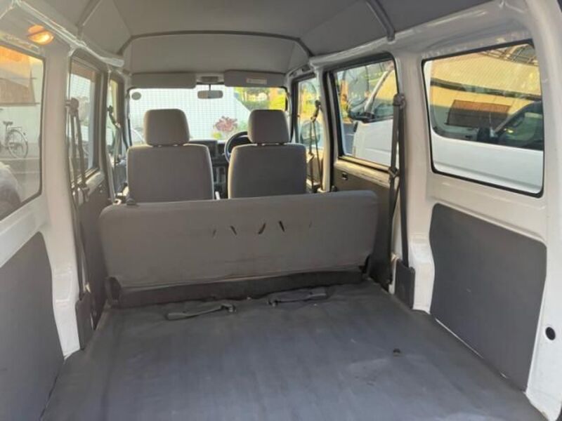 CLIPPER VAN