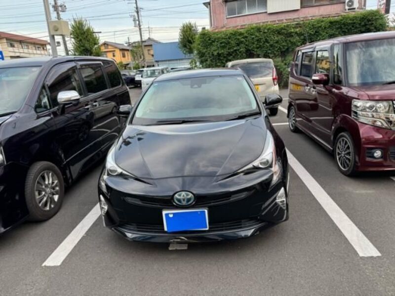 TOYOTA PRIUS