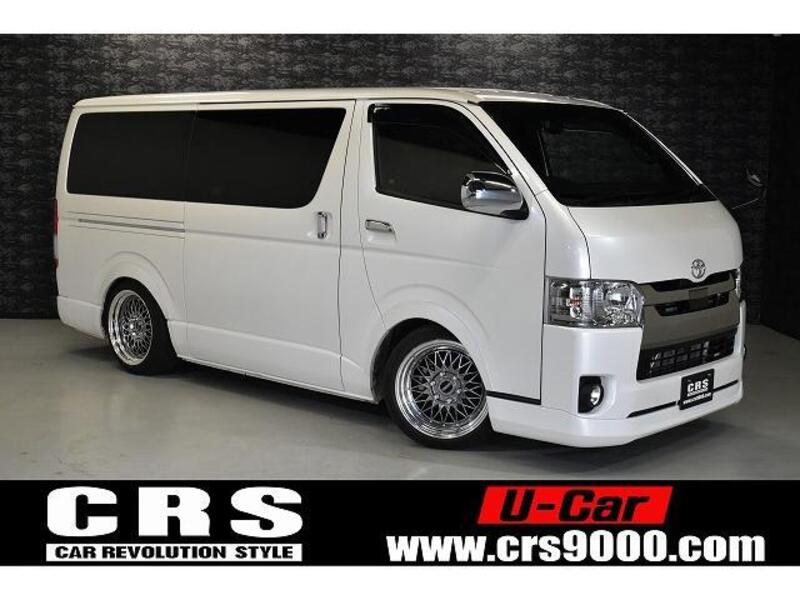 TOYOTA HIACE VAN