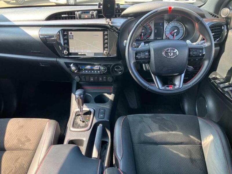 HILUX