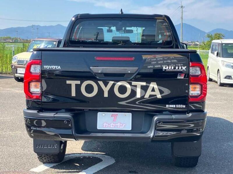 HILUX