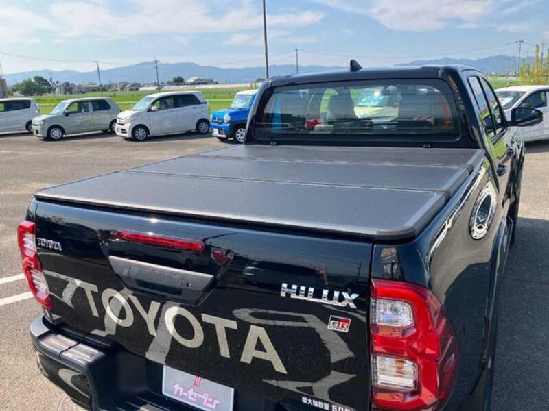 HILUX