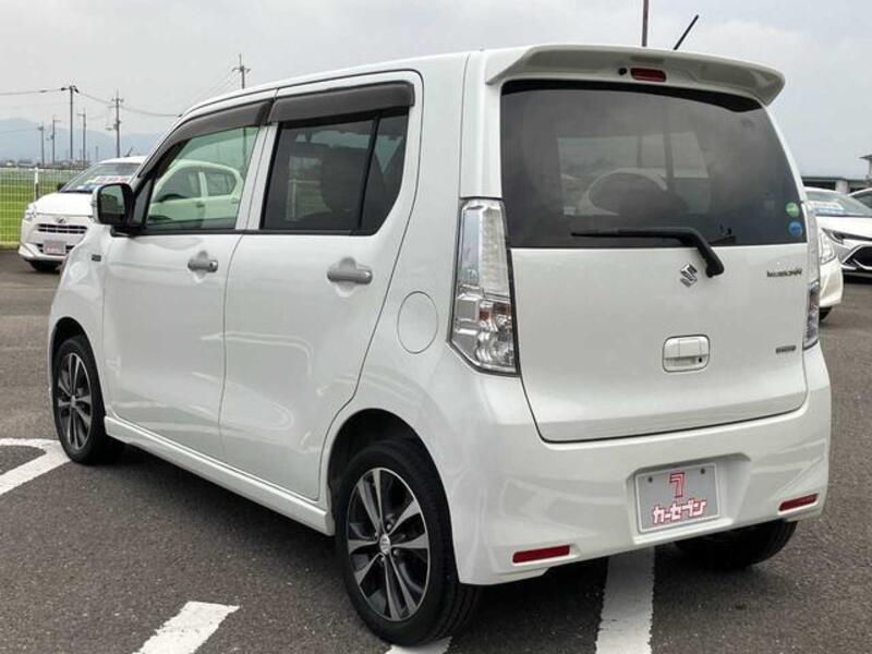 WAGON R