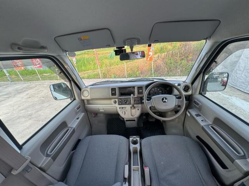 MINICAB VAN