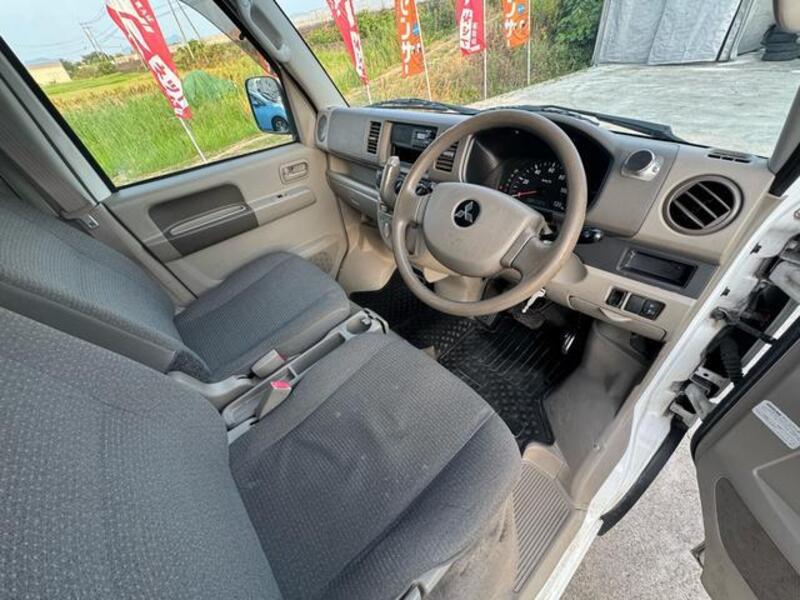 MINICAB VAN