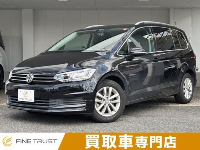 VOLKSWAGEN GOLF TOURAN