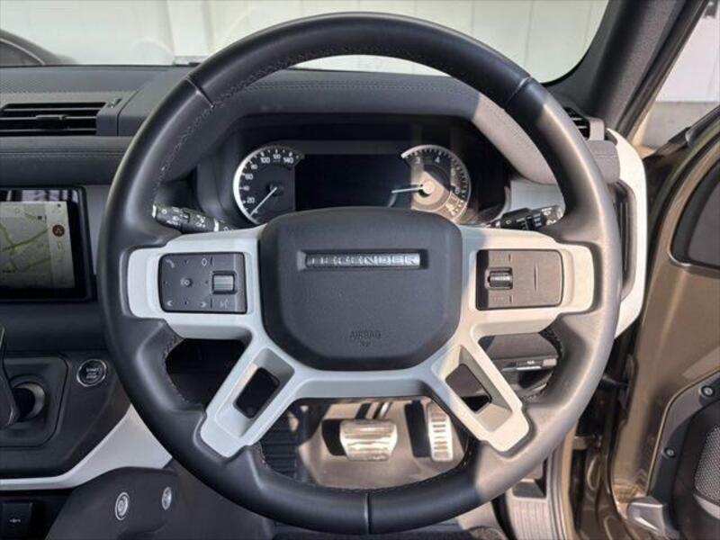 DEFENDER