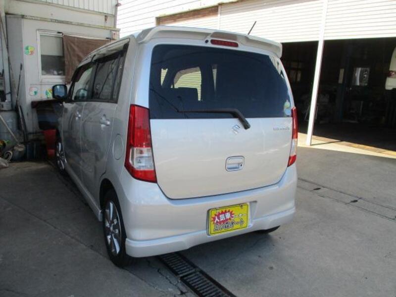 WAGON R