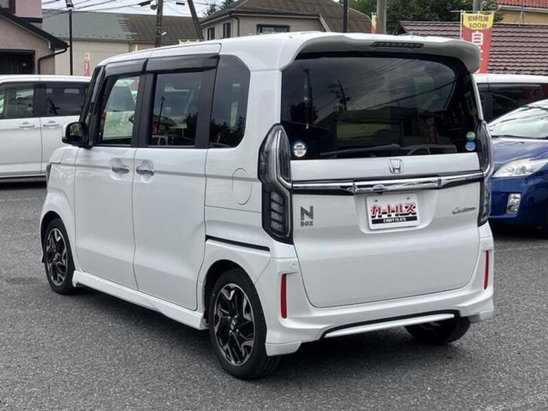N BOX CUSTOM