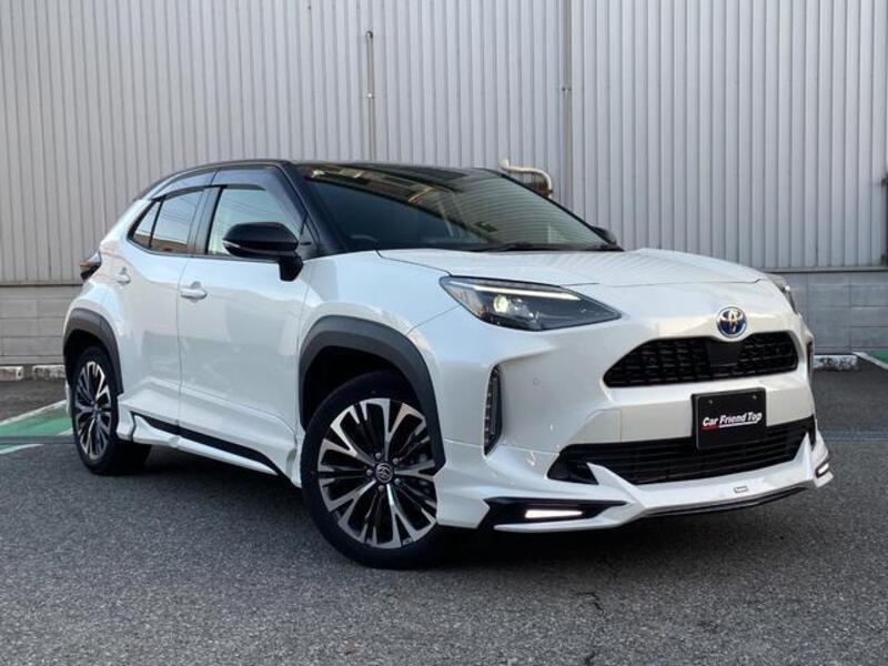 TOYOTA YARIS CROSS