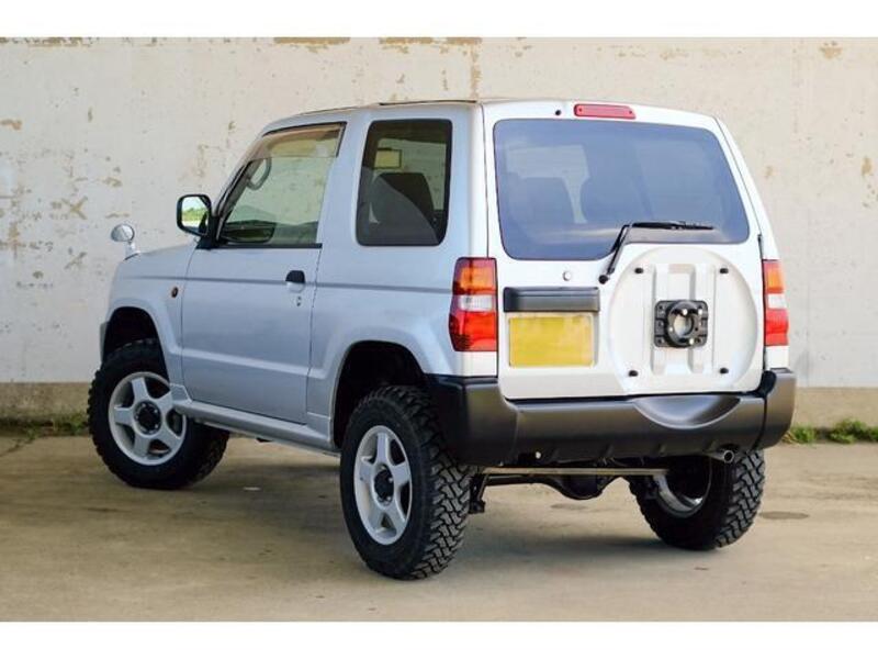 PAJERO MINI