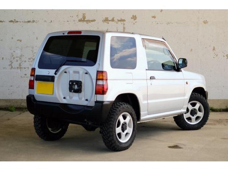 PAJERO MINI