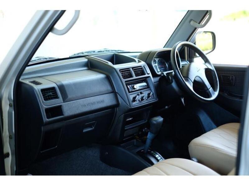 PAJERO MINI