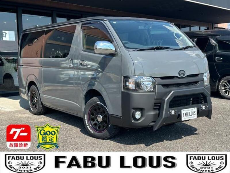 TOYOTA HIACE VAN