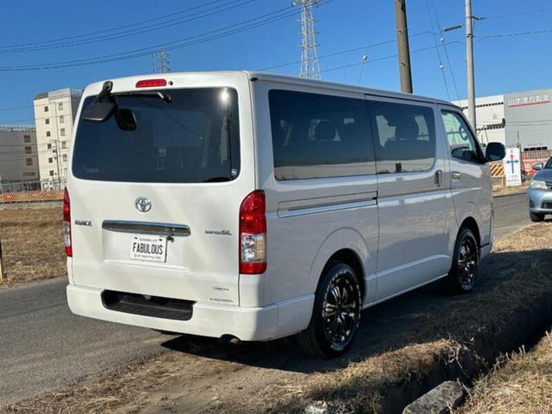 HIACE VAN