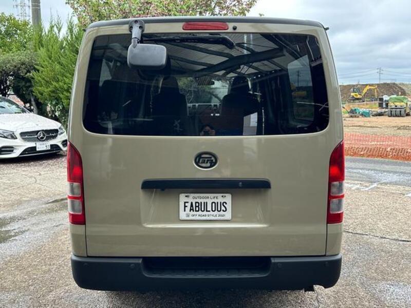 HIACE VAN