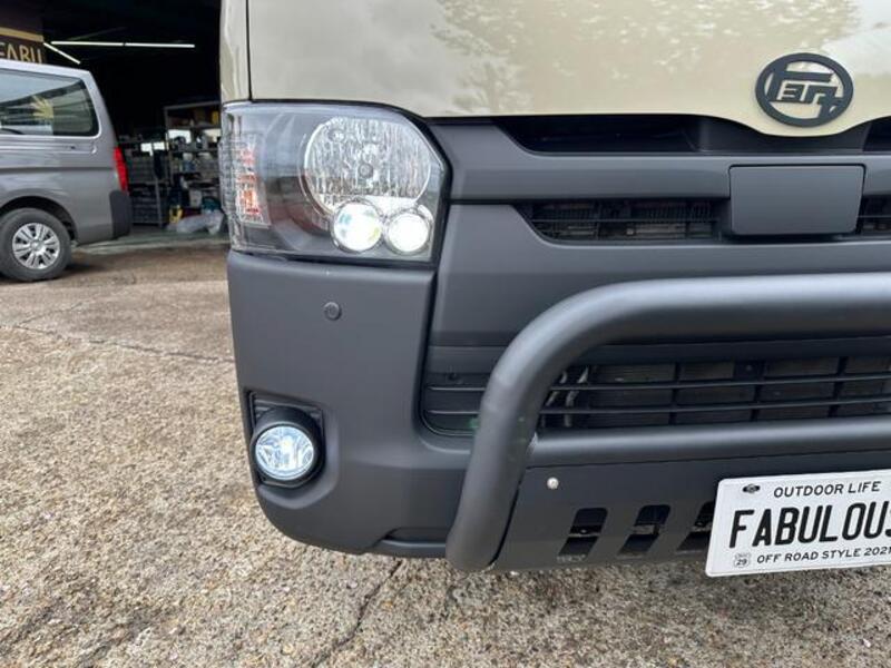 HIACE VAN