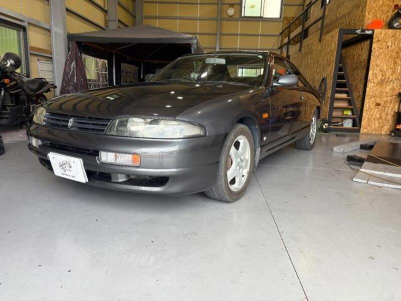 NISSAN SKYLINE