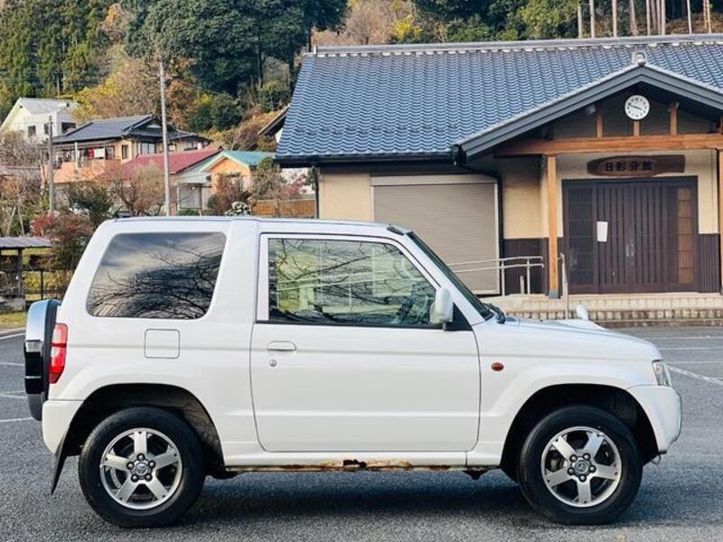 PAJERO MINI