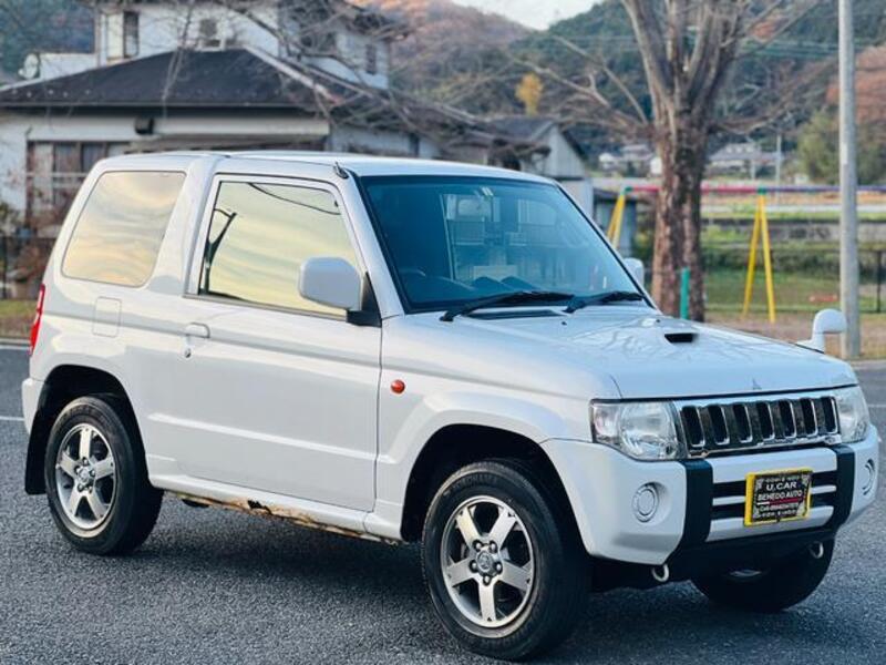 PAJERO MINI