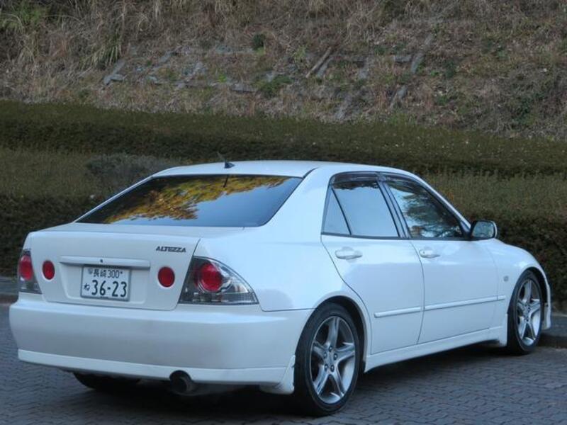 ALTEZZA