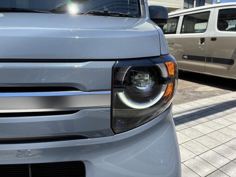 N-VAN