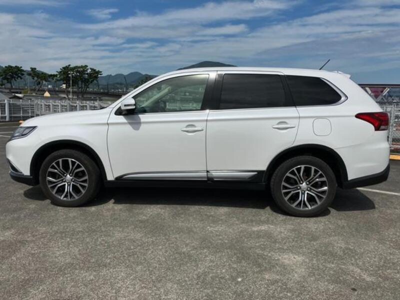 OUTLANDER